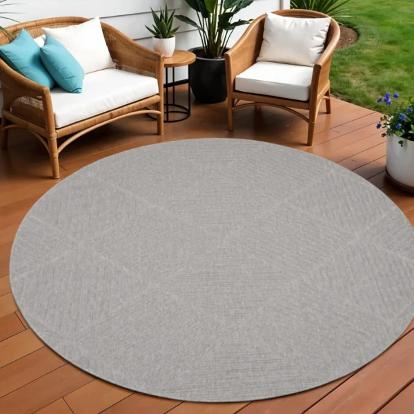 8' Light Gray And Gray Round Geometric Indoor Outdoor Area Rug