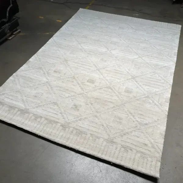 5'3" x 7'6" Feet Ivory Beige Cream Viscose Handmade Area Rug