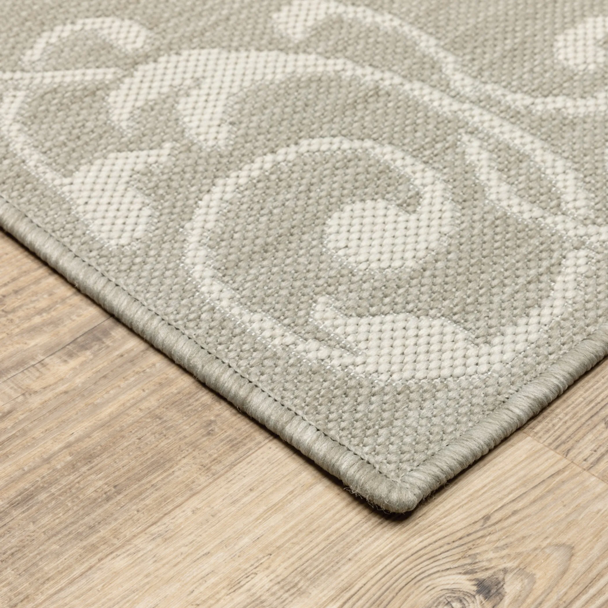 7' X 9' Gray and Ivory Oriental Stain Resistant Indoor Outdoor Area Rug - Image 4
